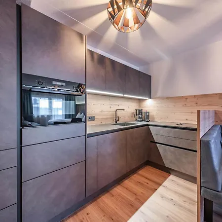 Montana 迈尔霍芬