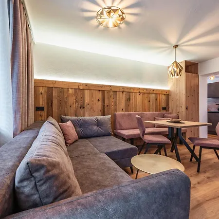 Montana Szálloda Mayrhofen