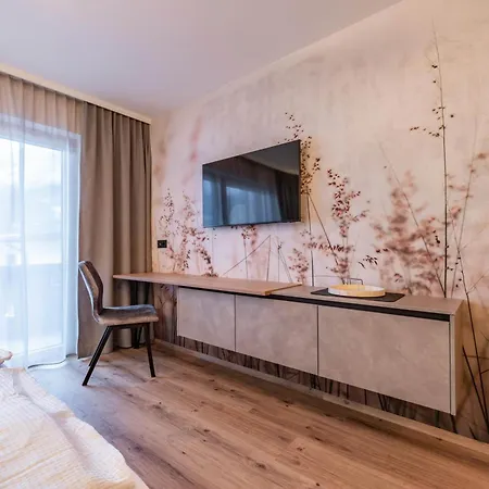 Garni Montana Hotel