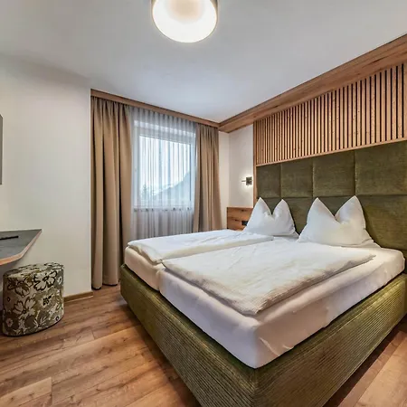 Garni Montana Hotel 3*