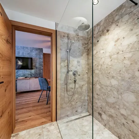 Отель Montana Майрхофен